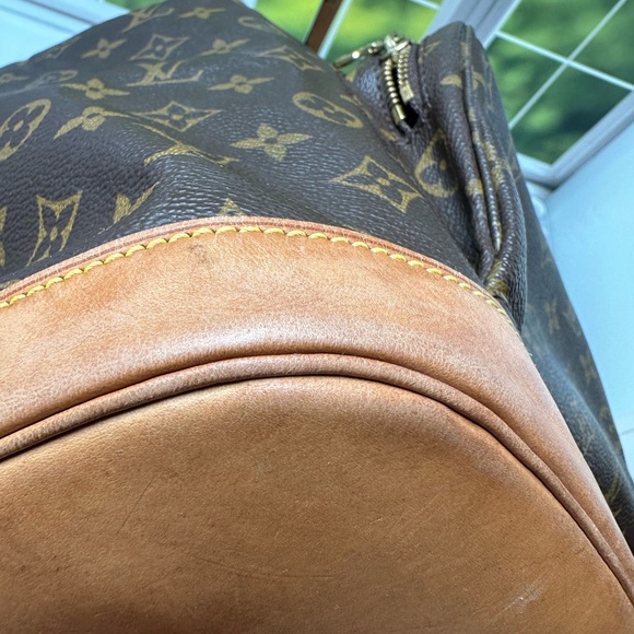 LOUIS VUITTON MONTSOURIS GM BACKPACK. AUTHENTIC - Picture 10 of 12
